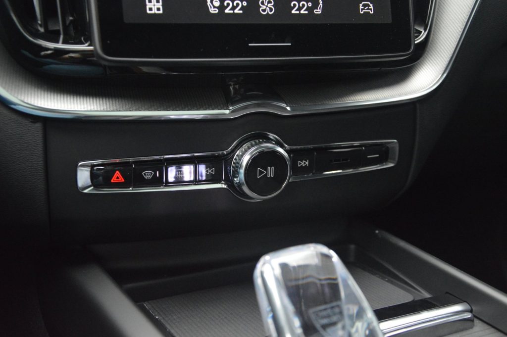 Volvo XC60 T8 Hybrid AWD Ultra Black Edition - foto 14