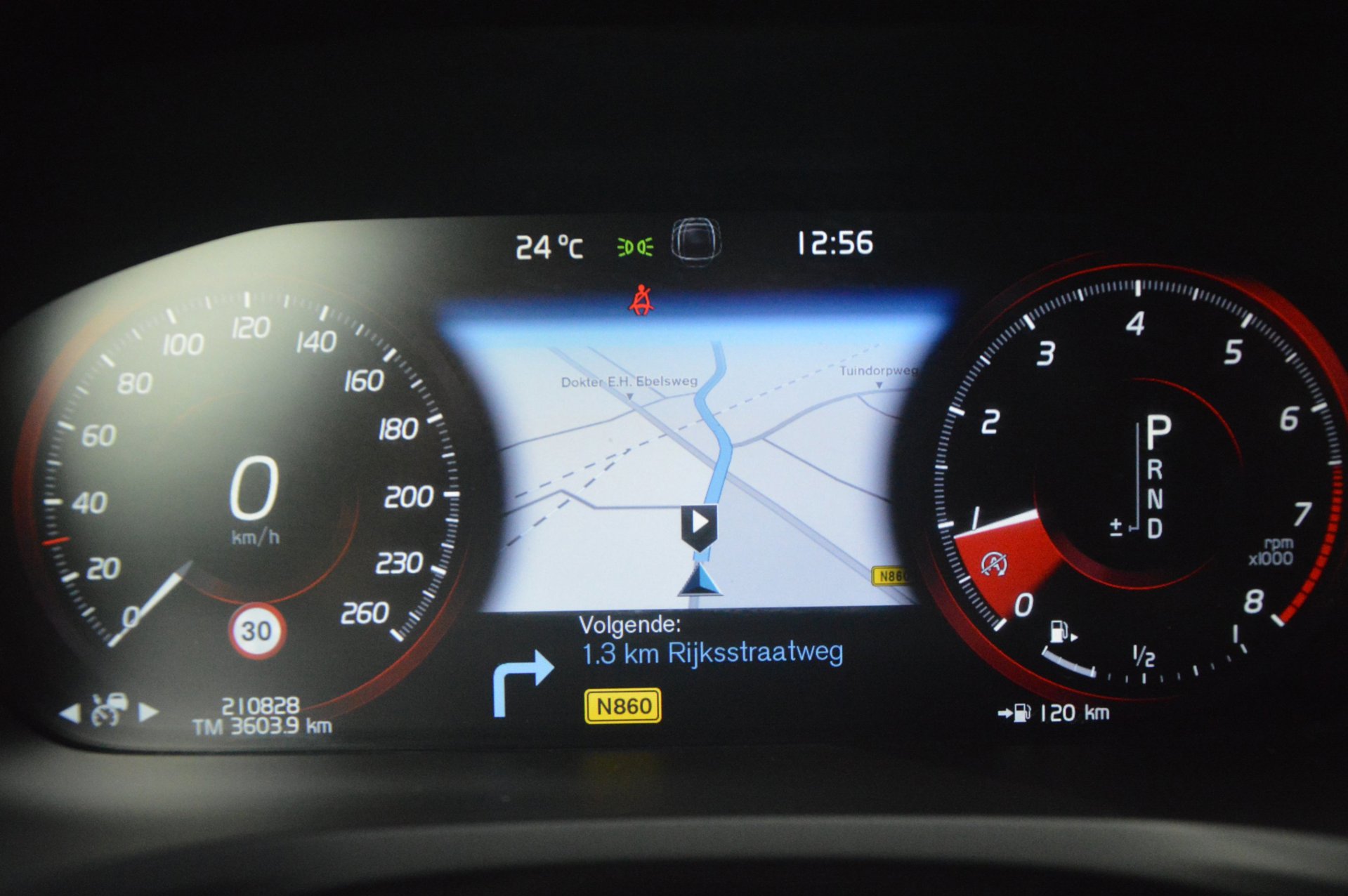 Volvo V60 T5 Momentum - foto 11