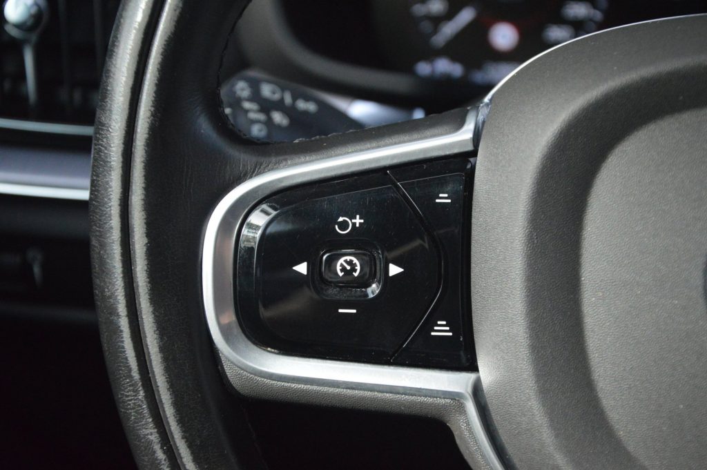 Volvo V60 T5 Momentum - foto 13