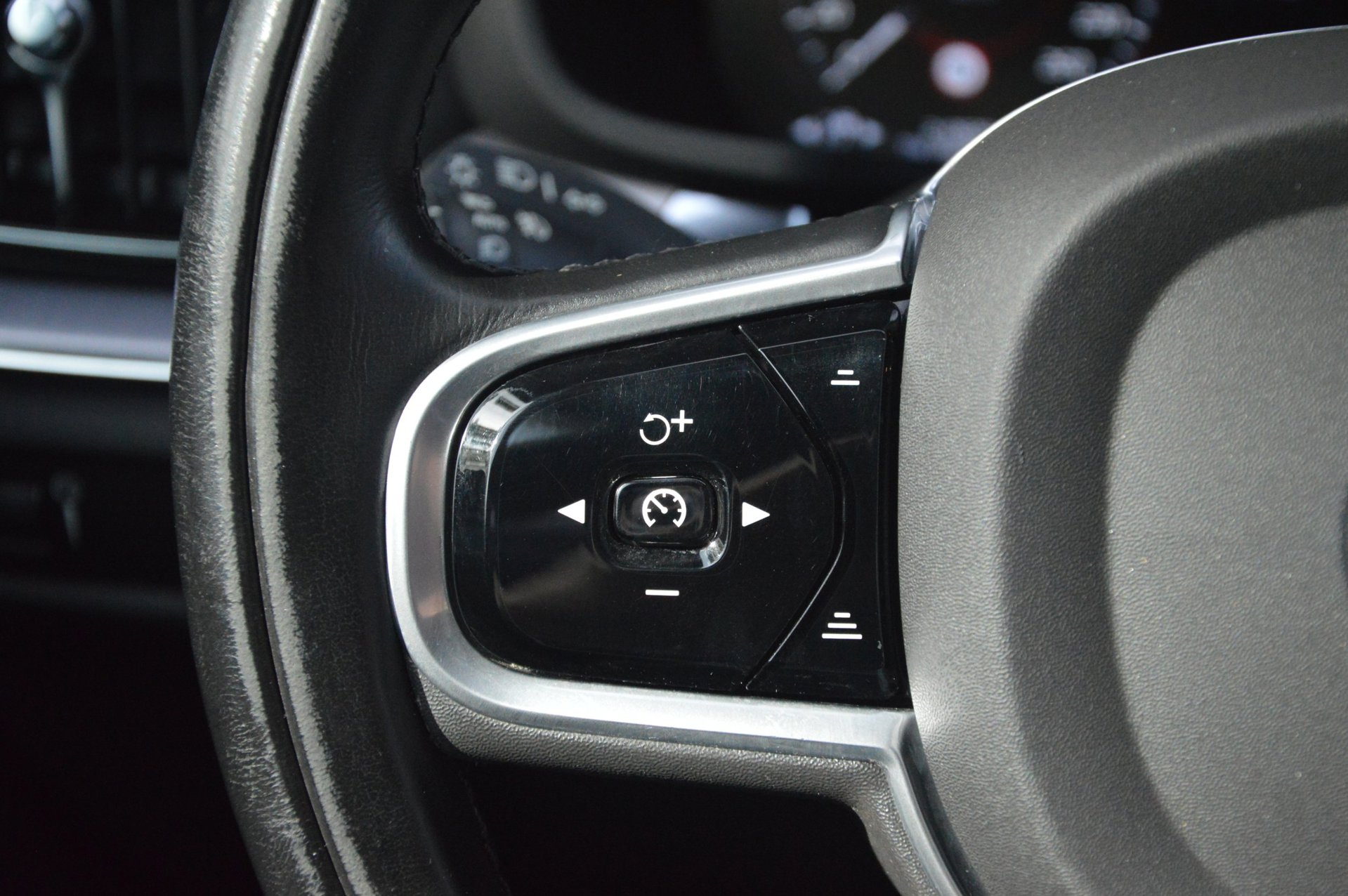 Volvo V60 T5 Momentum - foto 13