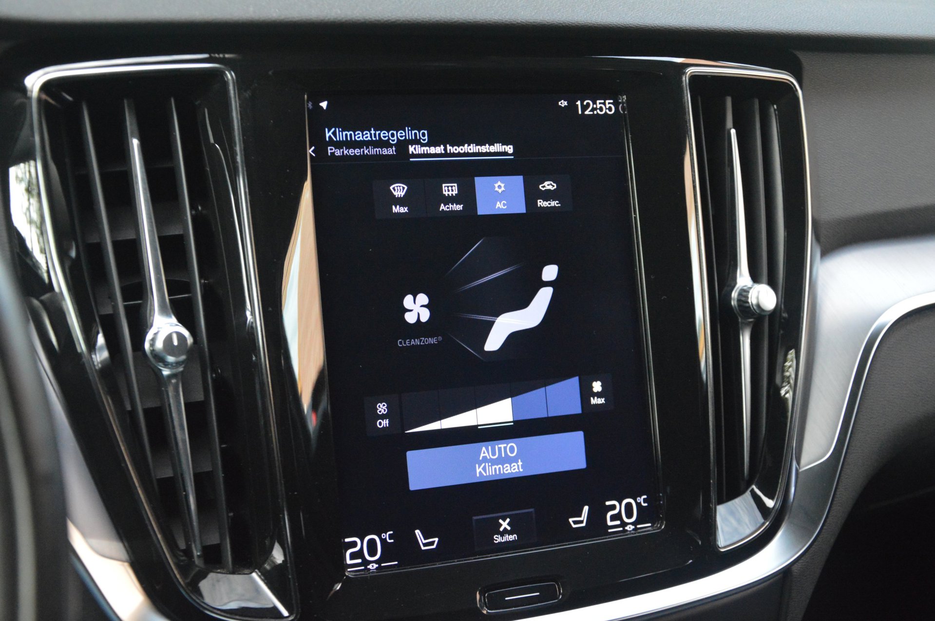 Volvo V60 T5 Momentum - foto 18
