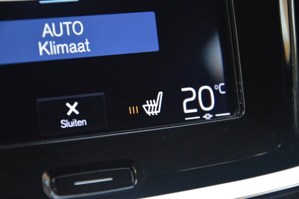 Volvo V60 T5 Momentum - foto 23