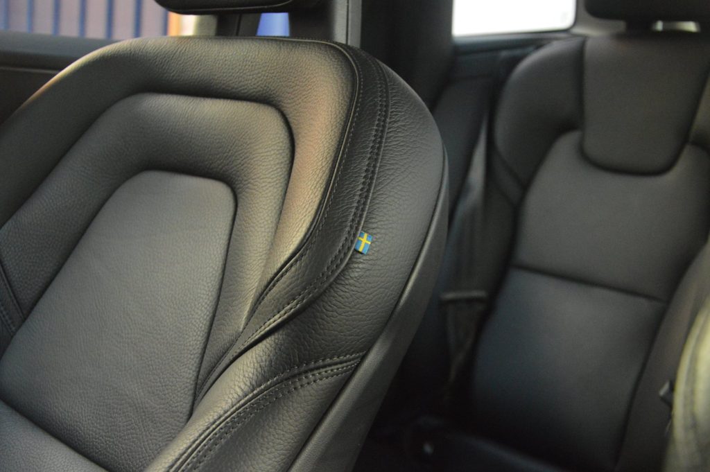 Volvo XC60 T5 Momentum - foto 17