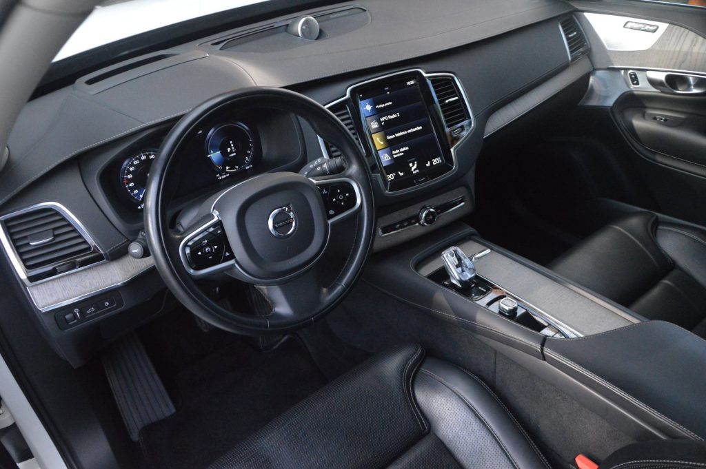 Volvo XC90 T8 Recharge LONG RANGE - foto 10