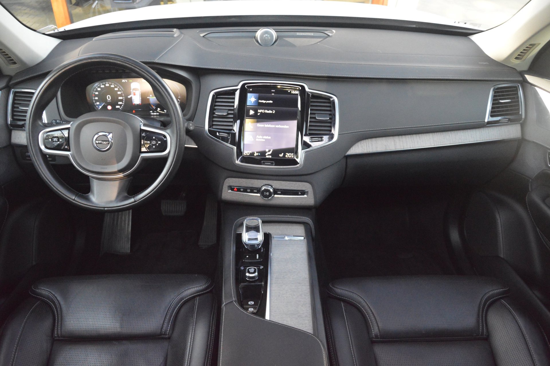 Volvo XC90 T8 Recharge LONG RANGE - foto 12