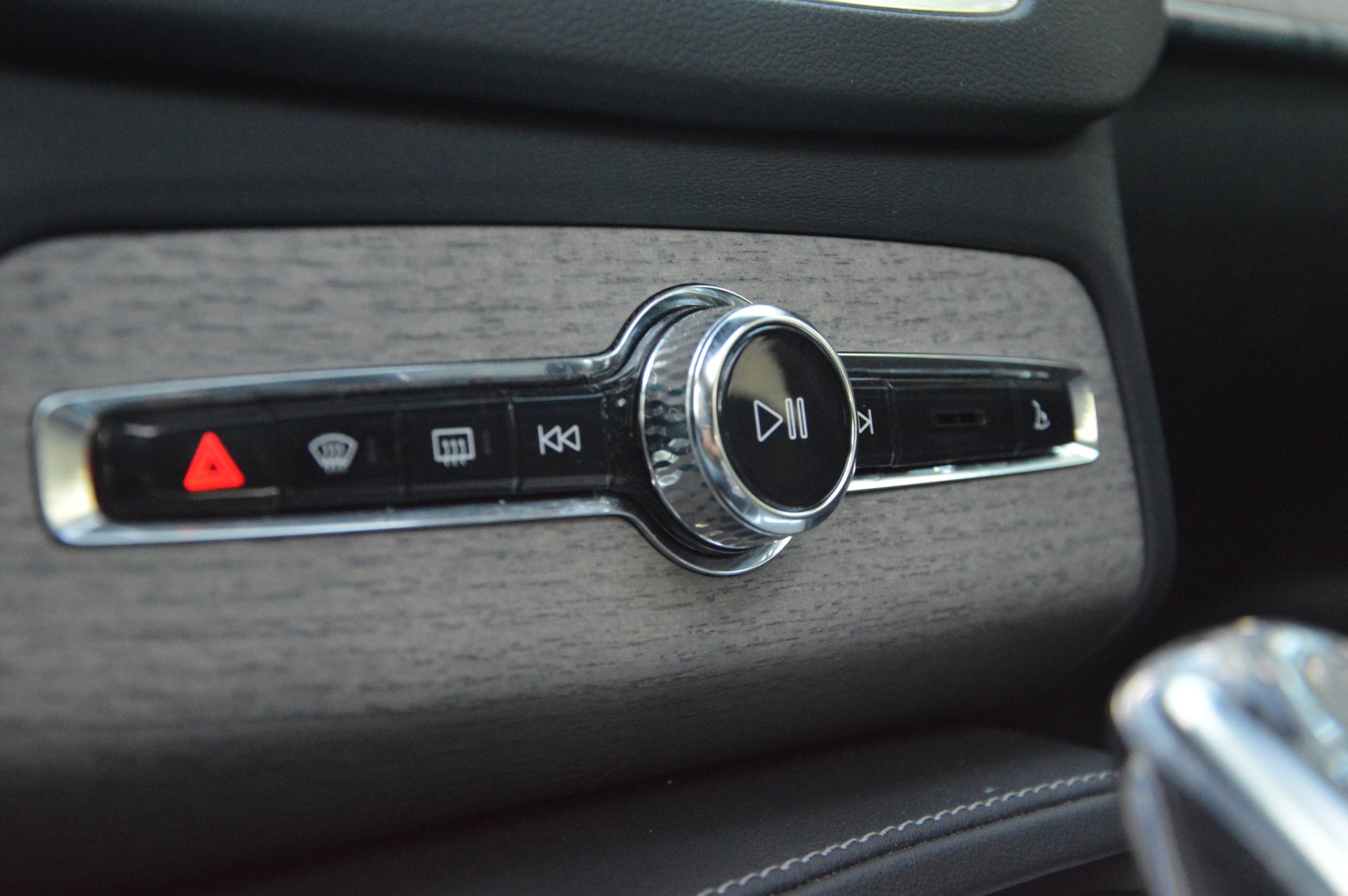 Volvo XC90 T8 Recharge LONG RANGE - foto 13