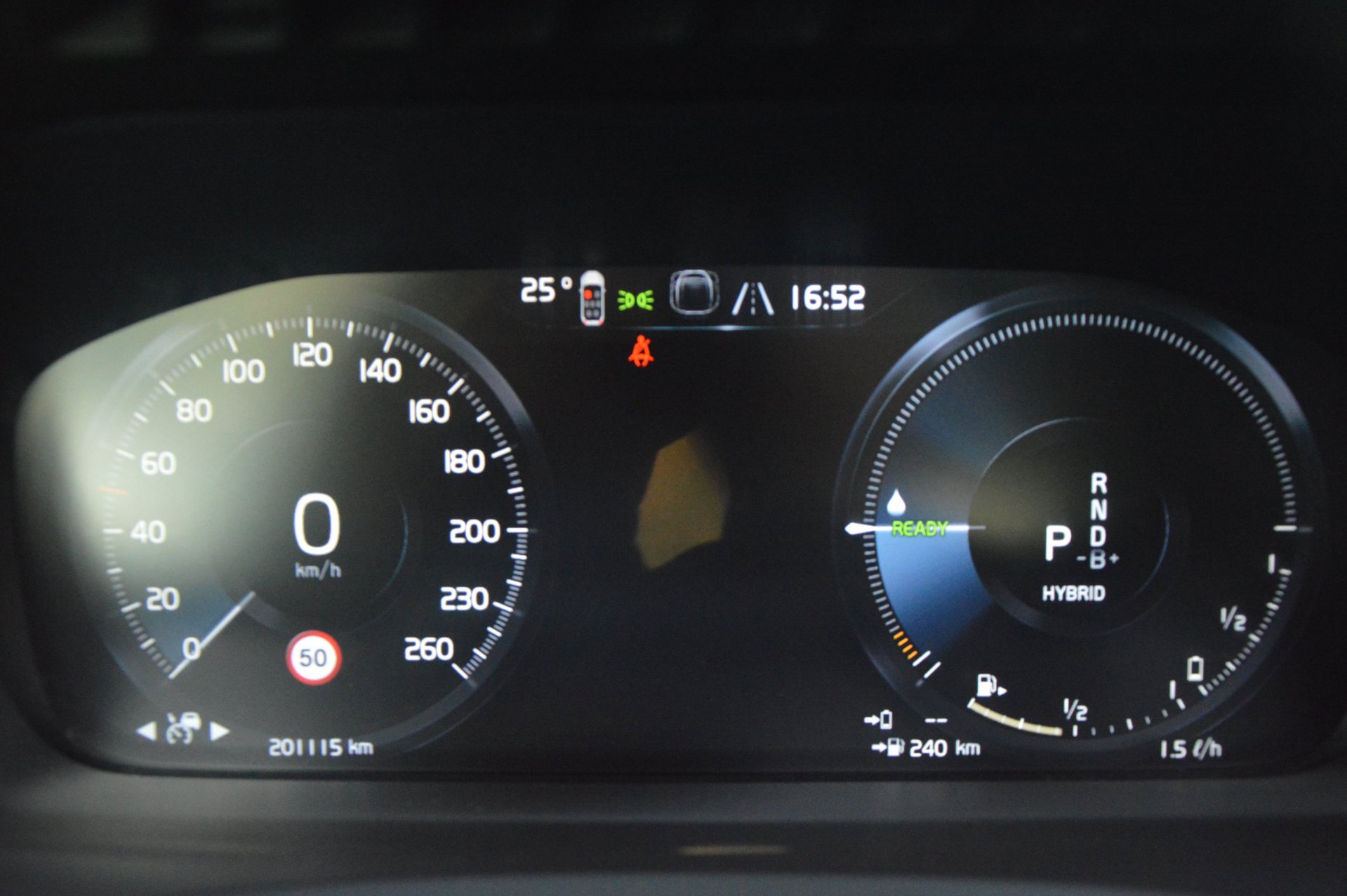 Volvo XC90 T8 Recharge LONG RANGE - foto 19