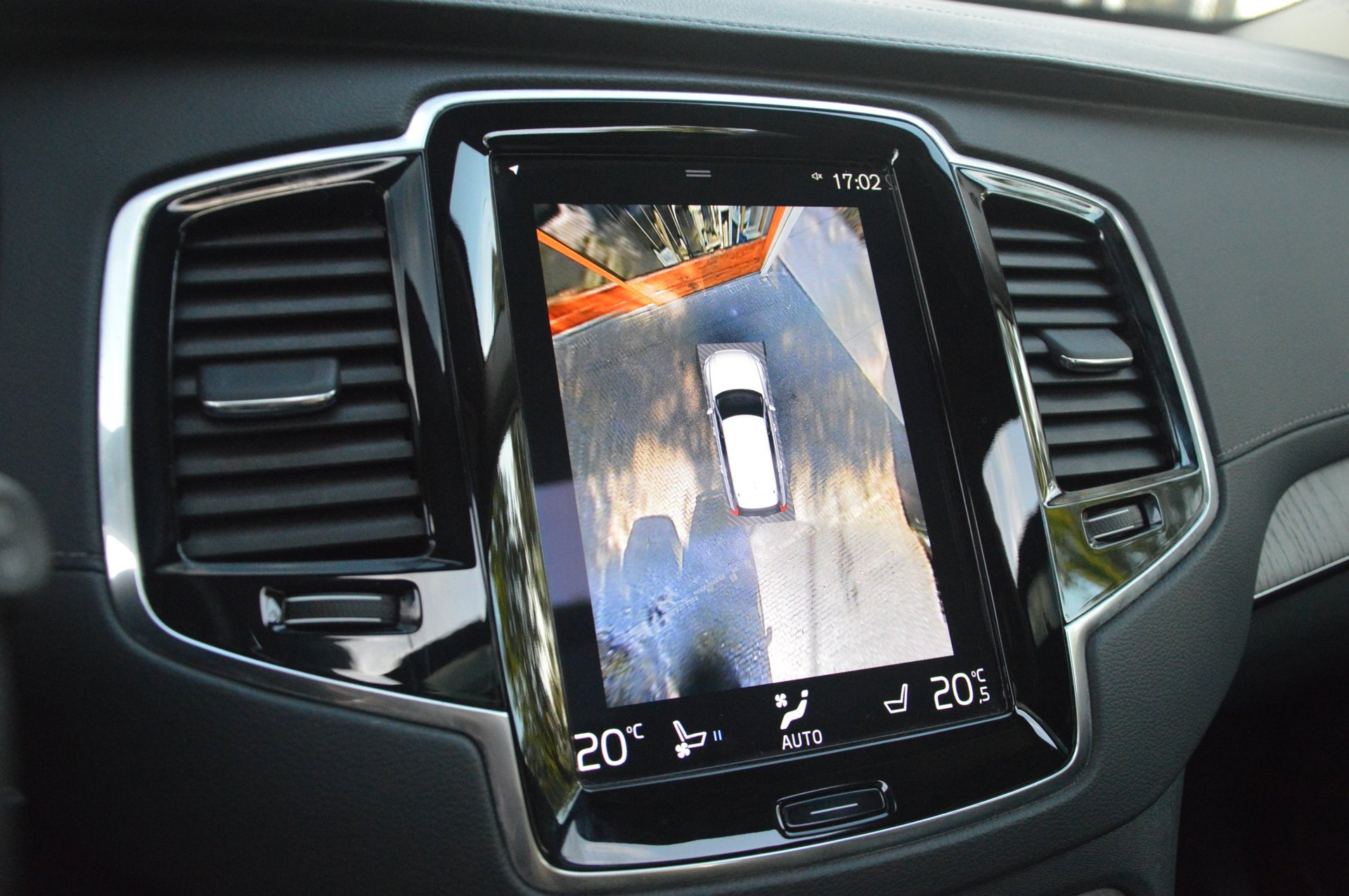 Volvo XC90 T8 Recharge LONG RANGE - foto 22