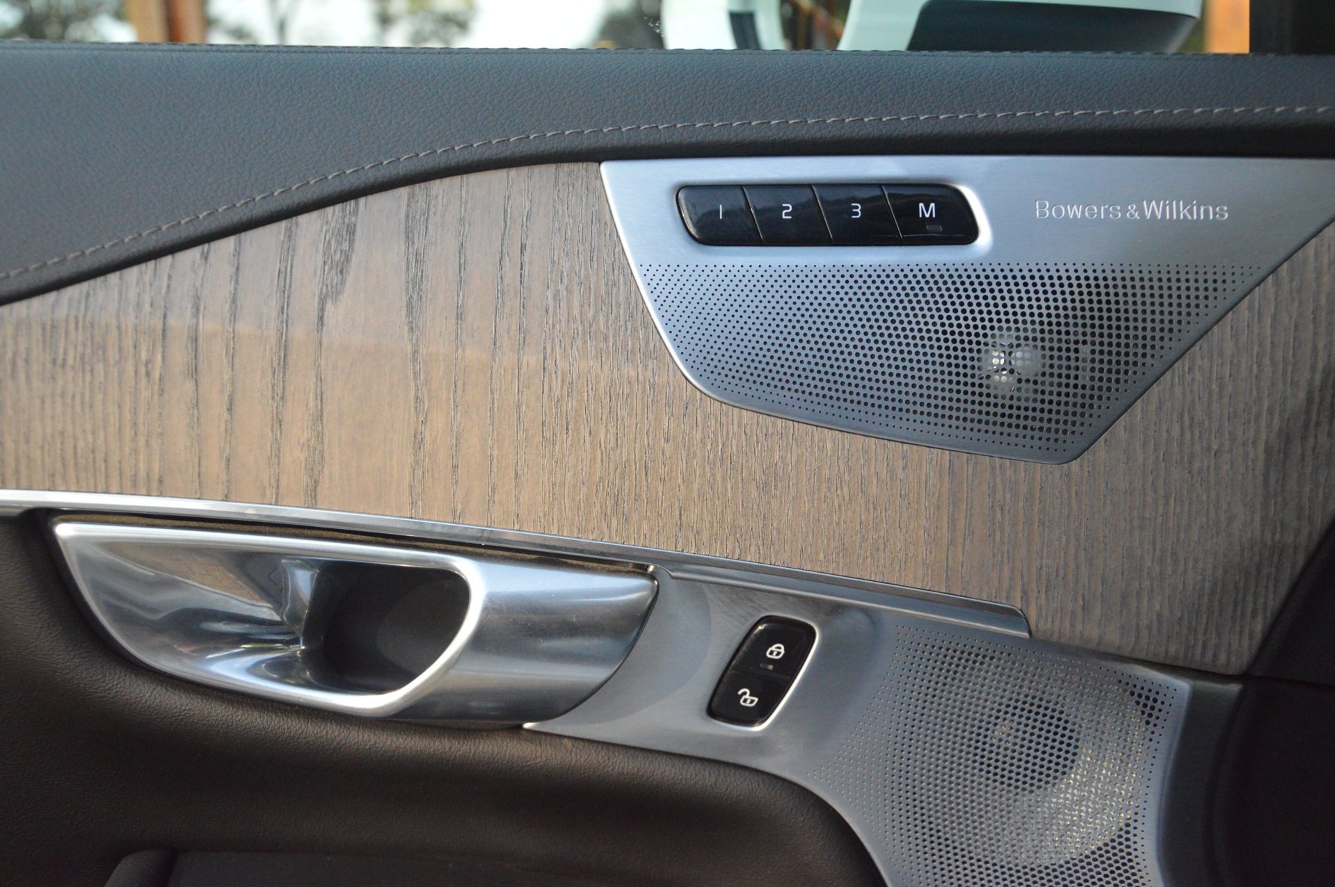 Volvo XC90 T8 Recharge LONG RANGE - foto 27
