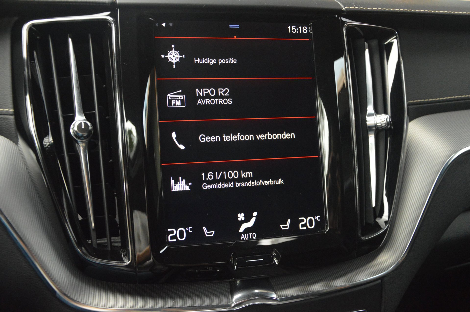 Volvo XC60 T5 R-Design - foto 16