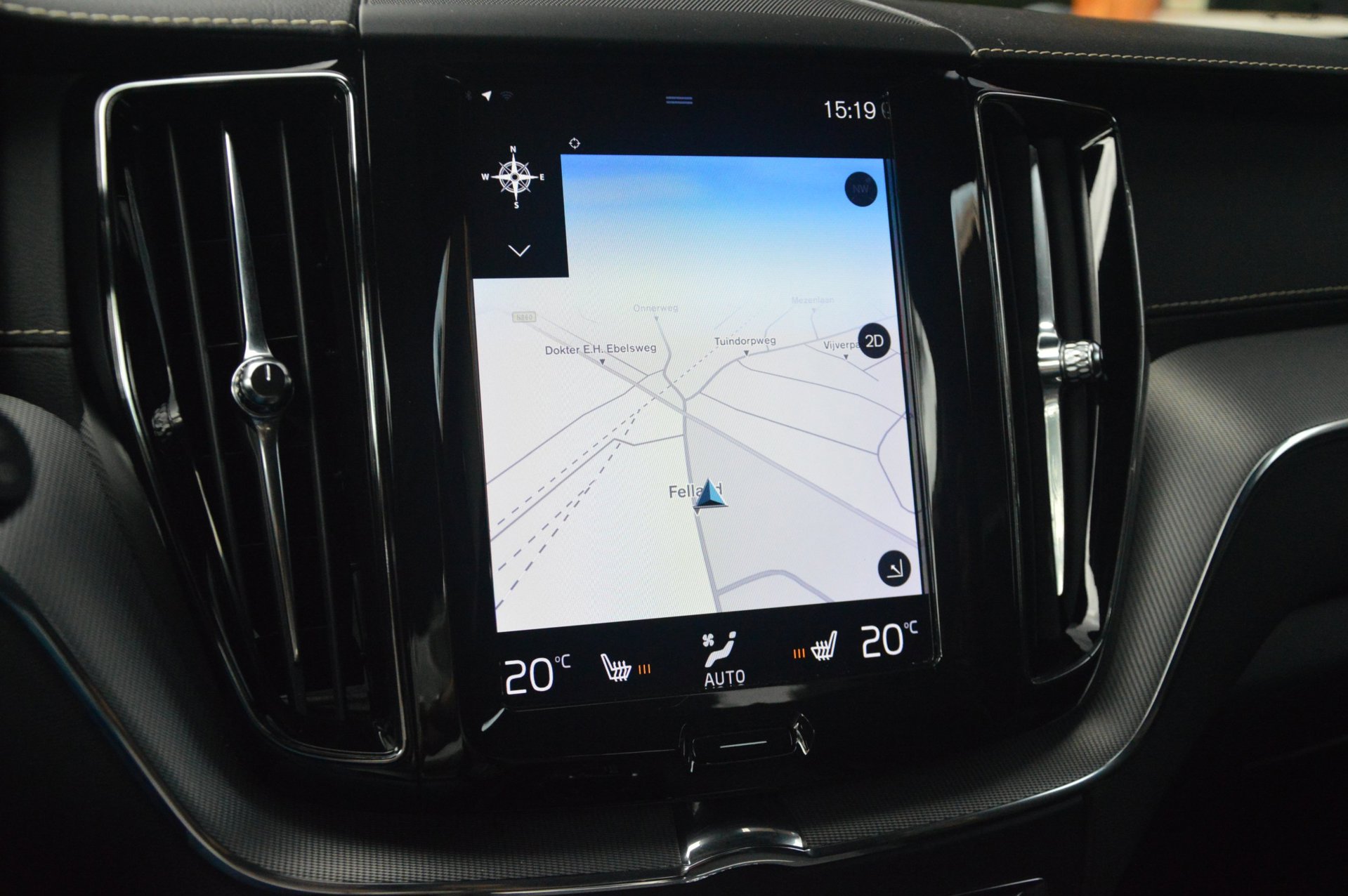 Volvo XC60 T5 R-Design - foto 18