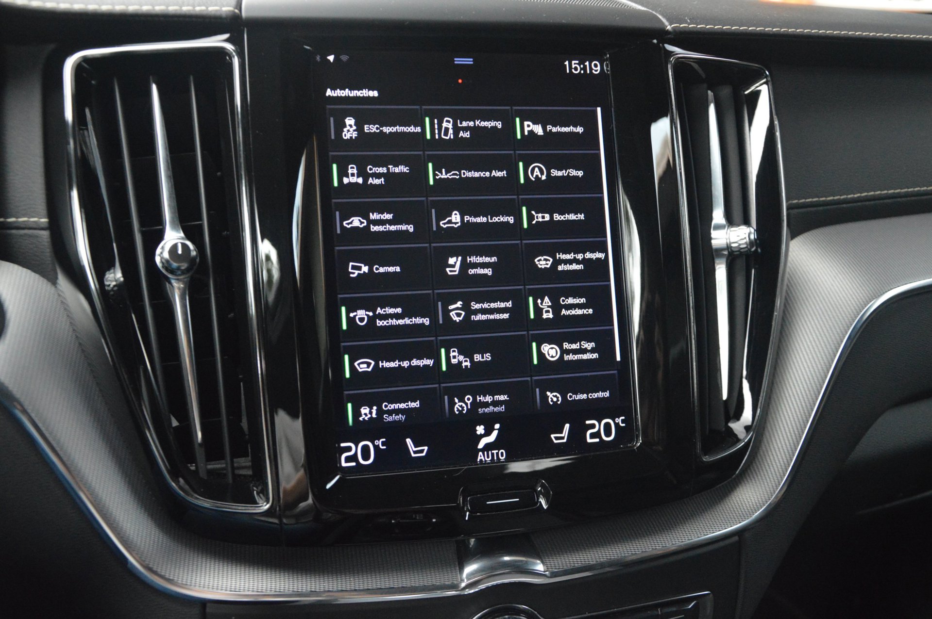 Volvo XC60 T5 R-Design - foto 20