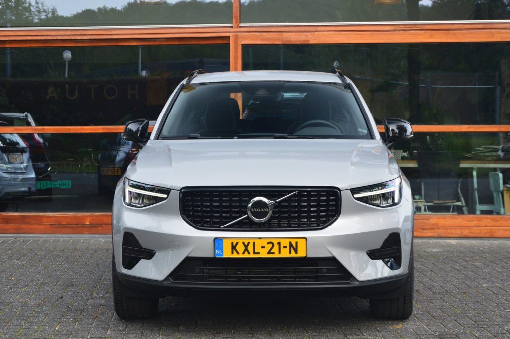Volvo XC40 T4 Plug-in hybrid Plus Dark - foto 2
