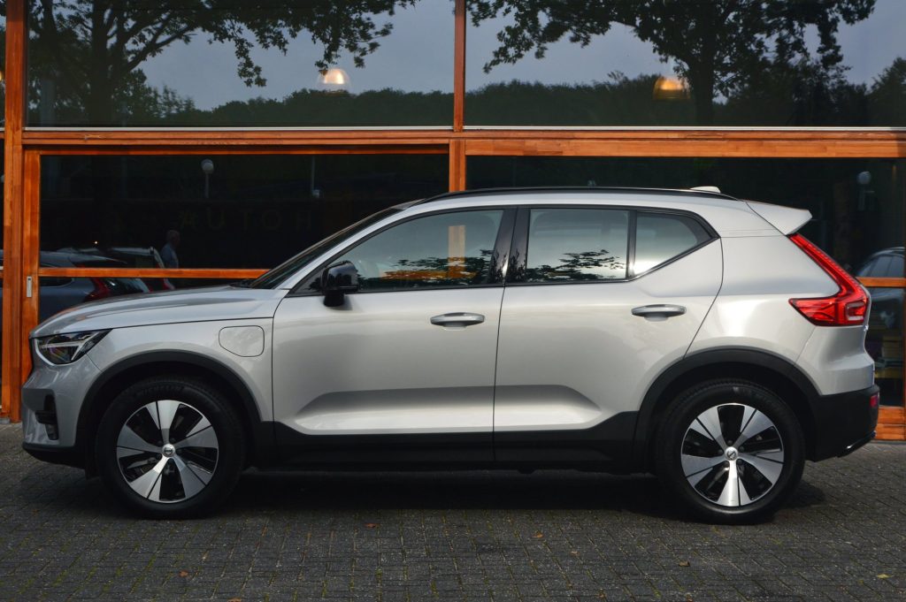 Volvo XC40 T4 Plug-in hybrid Plus Dark - foto 4