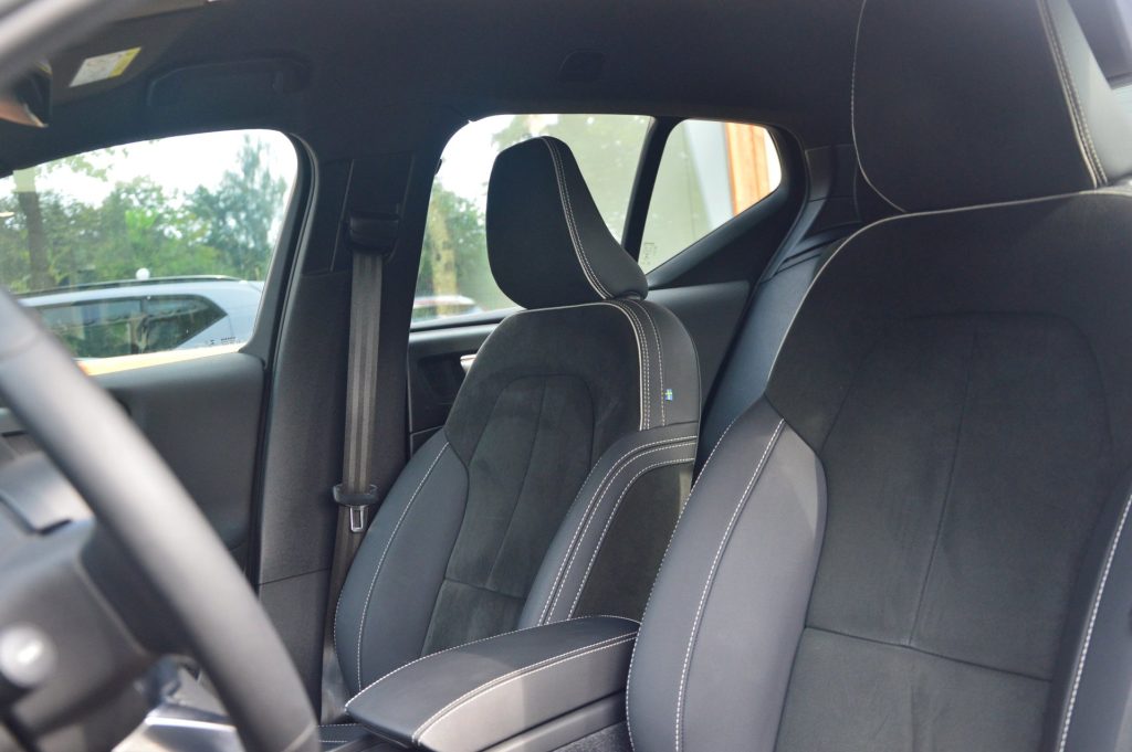 Volvo XC40 T4 Plug-in hybrid Plus Dark - foto 6