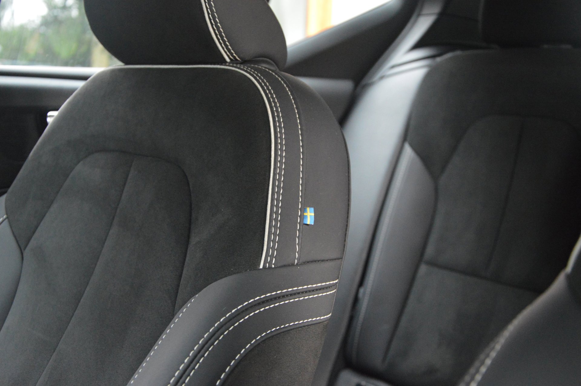Volvo XC40 T4 Plug-in hybrid Plus Dark - foto 7
