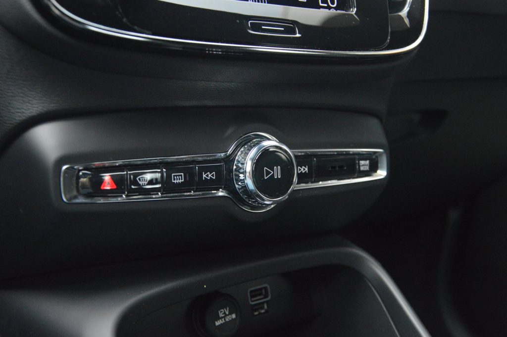 Volvo XC40 T4 Plug-in hybrid Plus Dark - foto 19