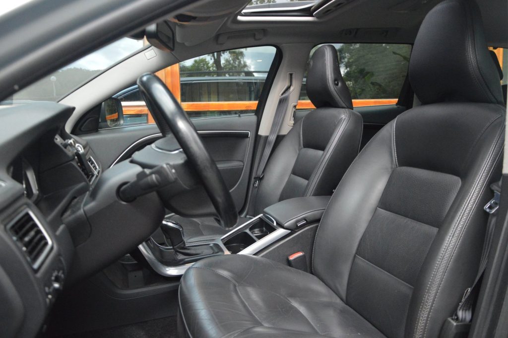 Volvo XC70 2.4 D5 Nordic+ AWD - foto 3