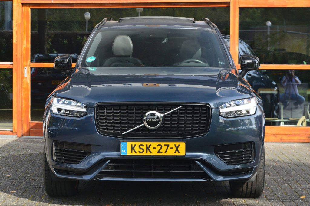 Volvo XC90 T8 Recharge AWD Plus Dark LONG RANGE - foto 2
