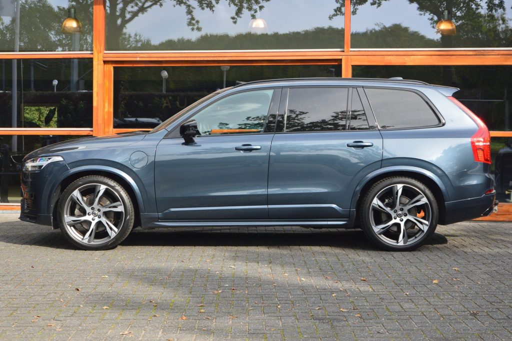 Volvo XC90 T8 Recharge AWD Plus Dark LONG RANGE - foto 3