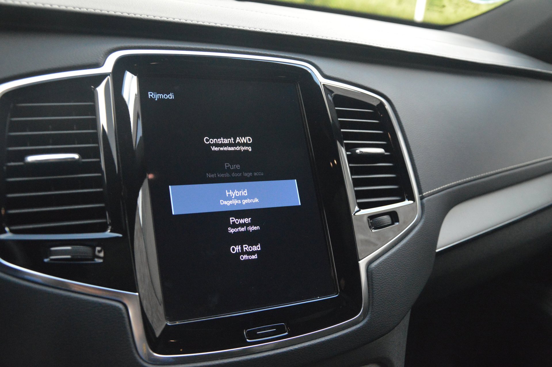 Volvo XC90 T8 Recharge AWD Plus Dark LONG RANGE - foto 17