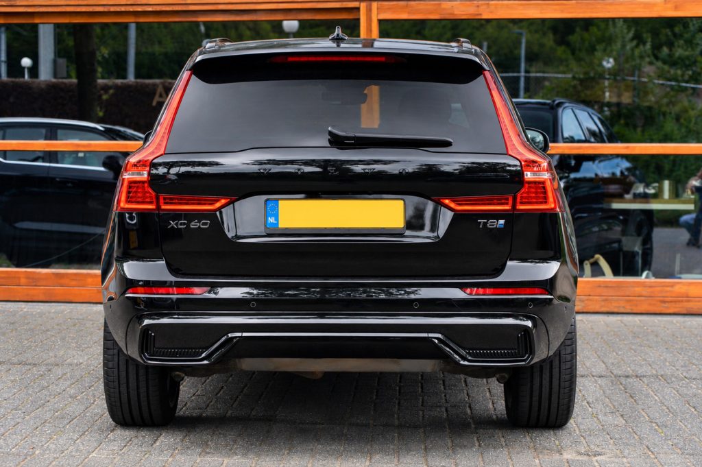 Volvo XC60 T8 Hybride AWD Ultra Black Edition - foto 4