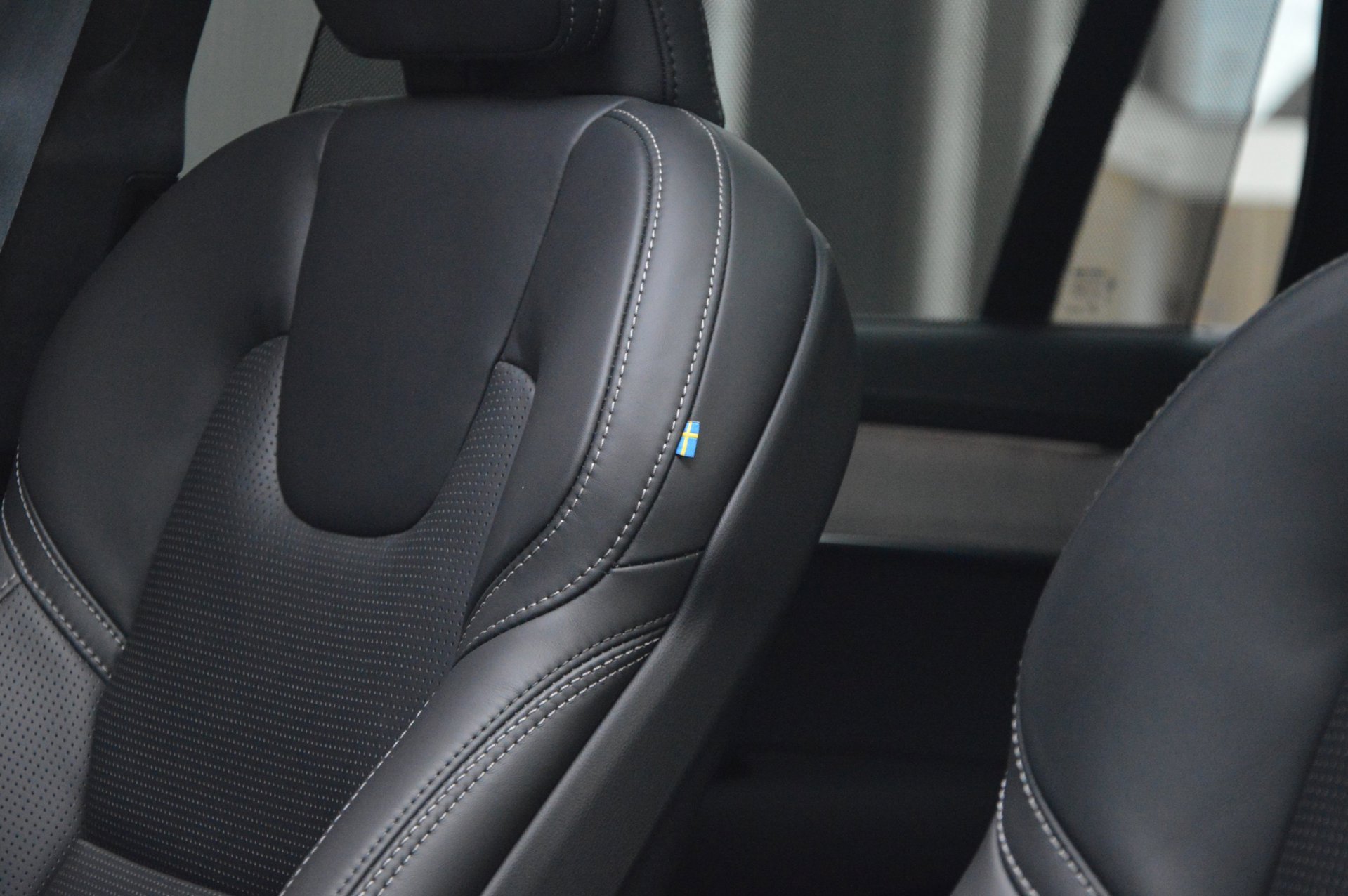 Volvo XC90 T8 Hybride AWD Ultra Dark - foto 6