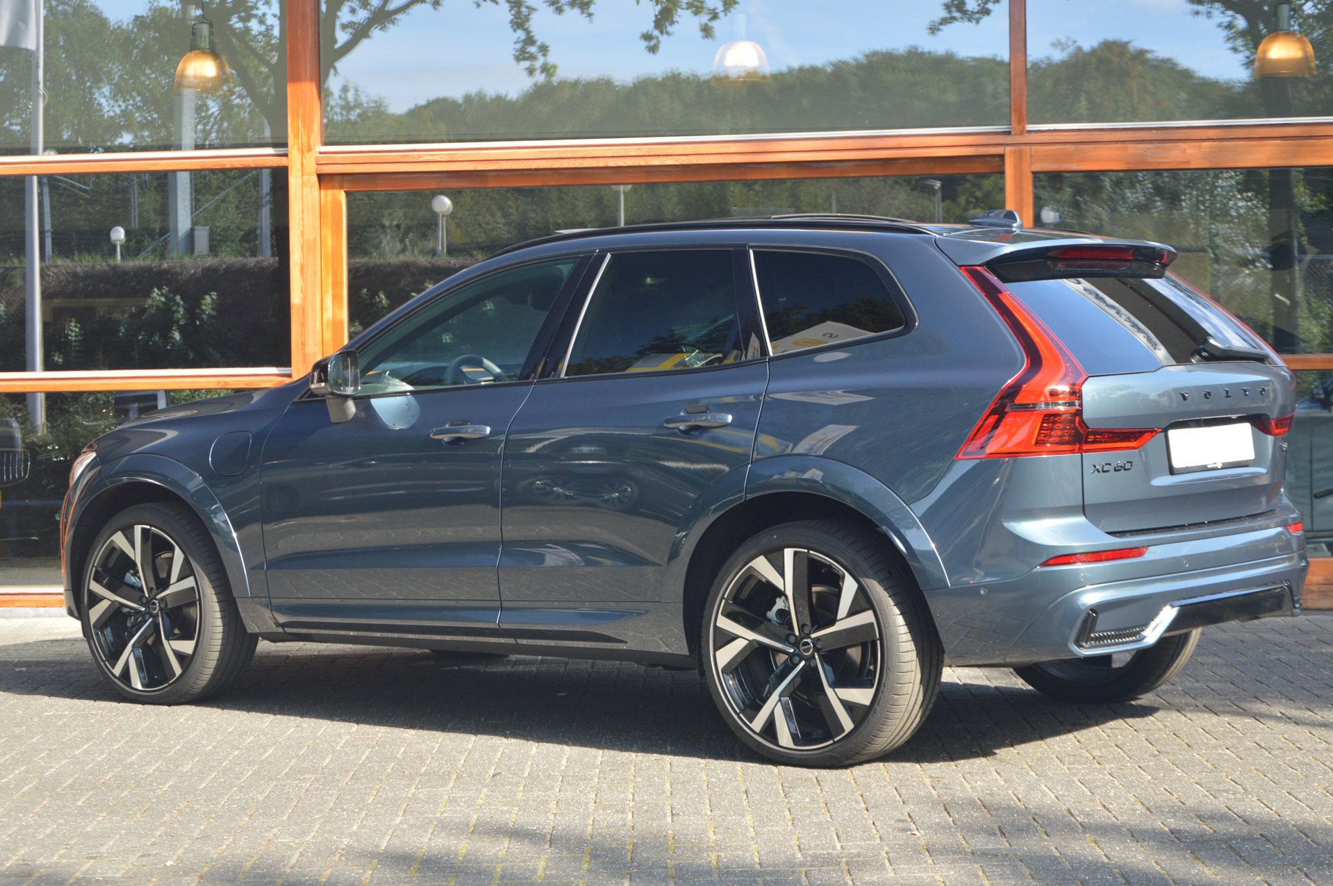 Volvo XC60 T8 AWD Plus Bright - foto 4