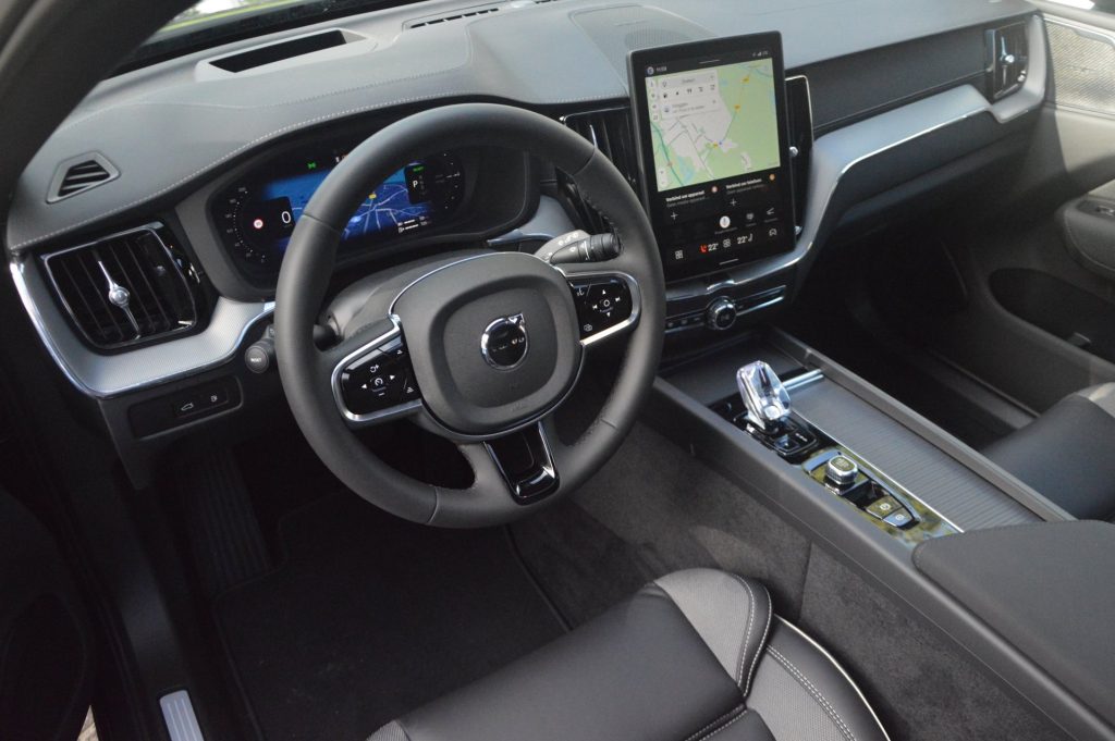 Volvo XC60 T8 AWD Plus Bright - foto 6