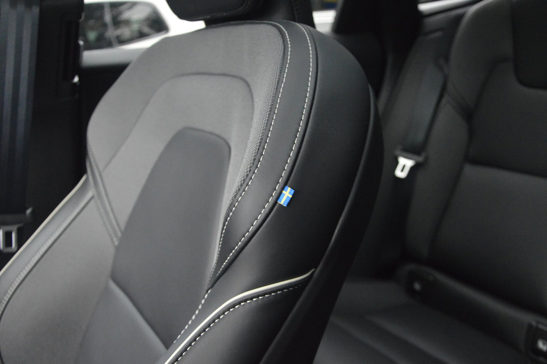 Volvo XC60 T8 AWD Plus Bright - foto 10