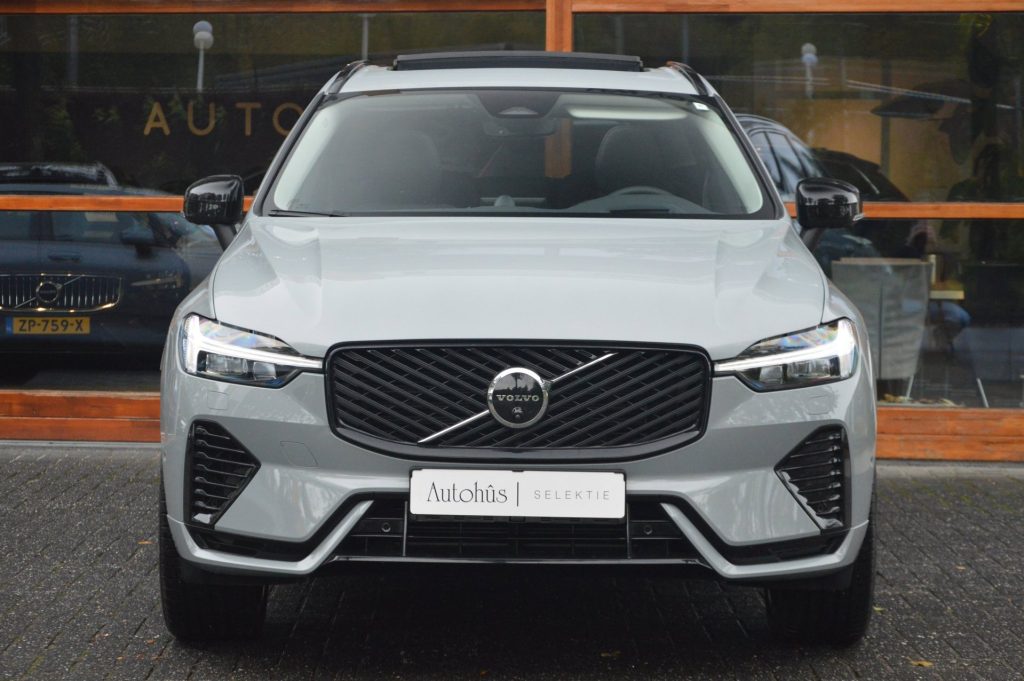 Volvo XC60 T8 Hybride AWD Ultra Dark Executive - foto 2