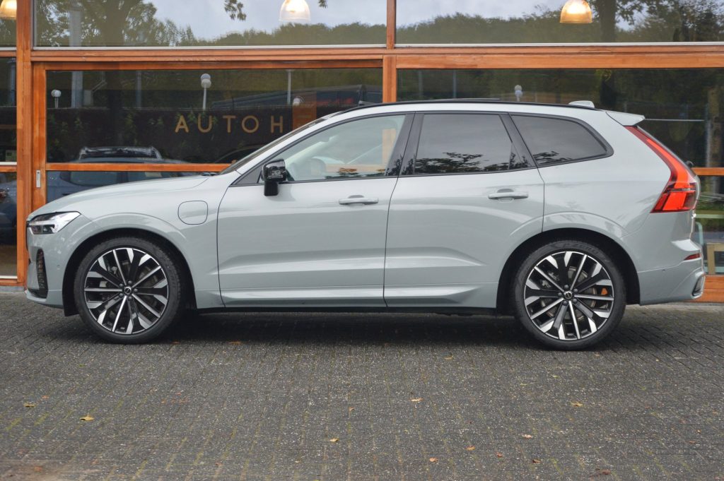 Volvo XC60 T8 Hybride AWD Ultra Dark Executive - foto 3