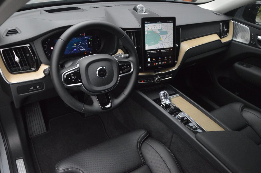 Volvo XC60 T8 Hybride AWD Ultra Dark Executive - foto 7
