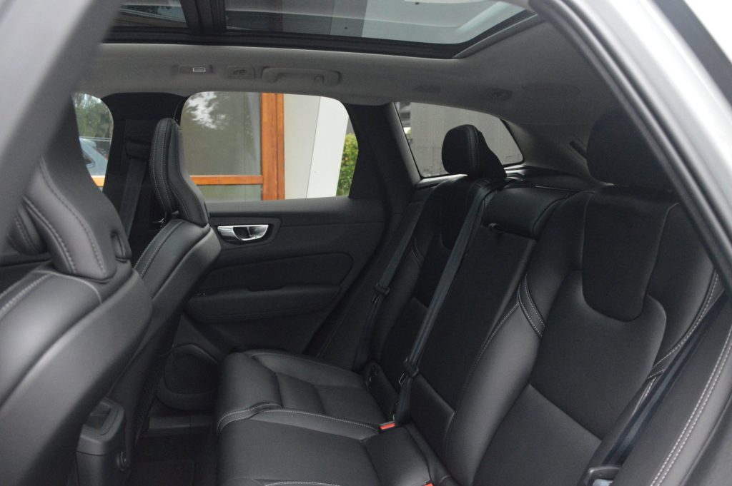 Volvo XC60 T8 Hybride AWD Ultra Dark Executive - foto 8