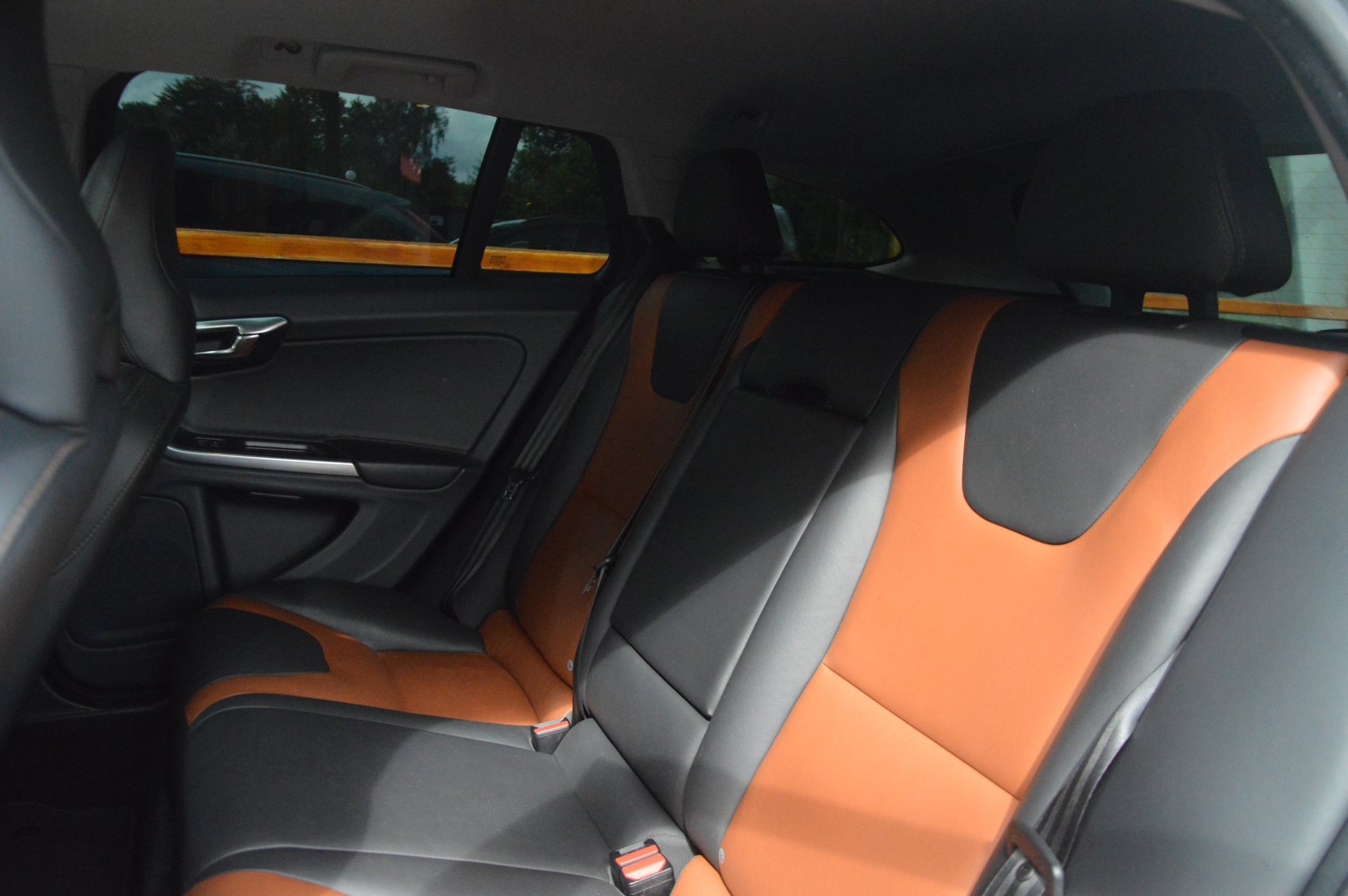 Volvo V60 Cross Country 2.0 T5 AWD Polar+ - foto 8