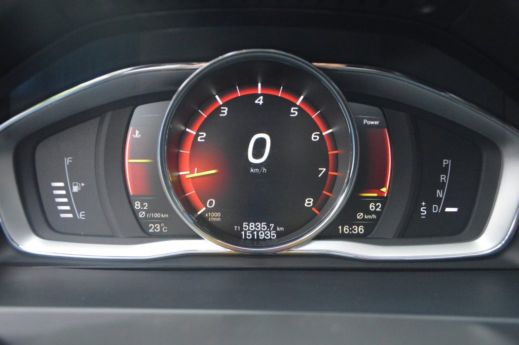 Volvo V60 Cross Country 2.0 T5 AWD Polar+ - foto 17