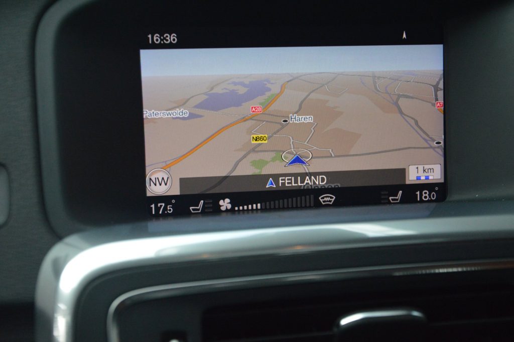 Volvo V60 Cross Country 2.0 T5 AWD Polar+ - foto 18