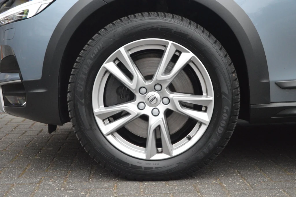Volvo V90 Cross Country T5 AWD - foto 38