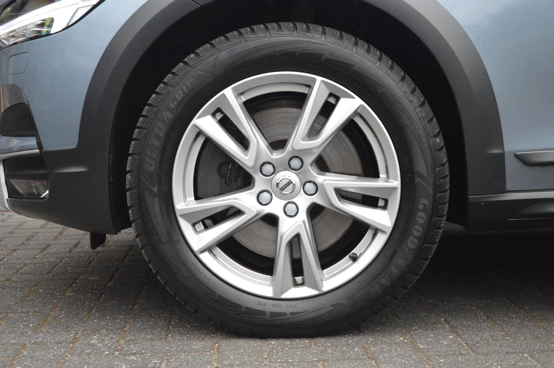 Volvo V90 Cross Country T5 AWD - foto 38