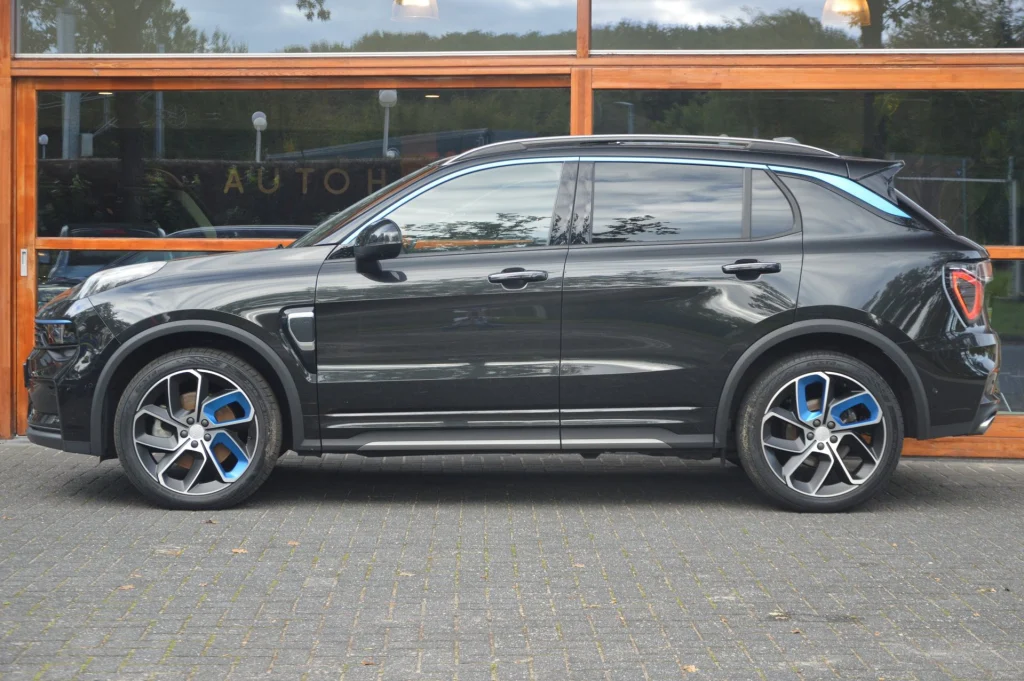 Lynk & Co 01 Hybrid - foto 3
