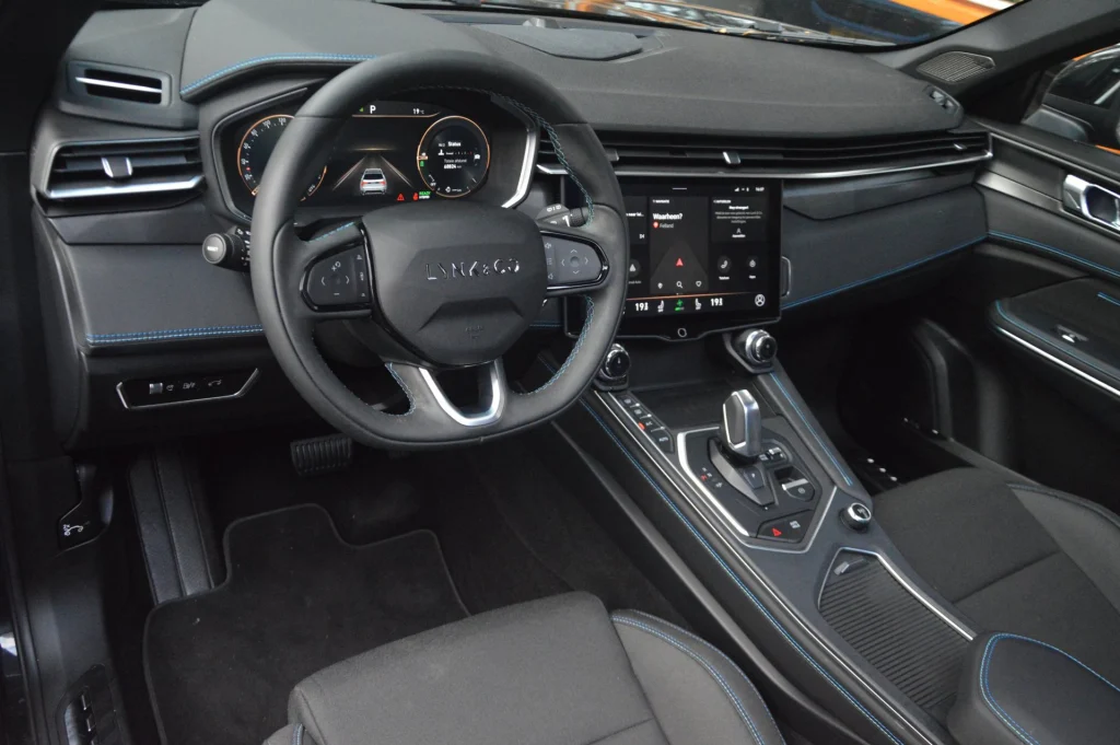 Lynk & Co 01 Hybrid - foto 7