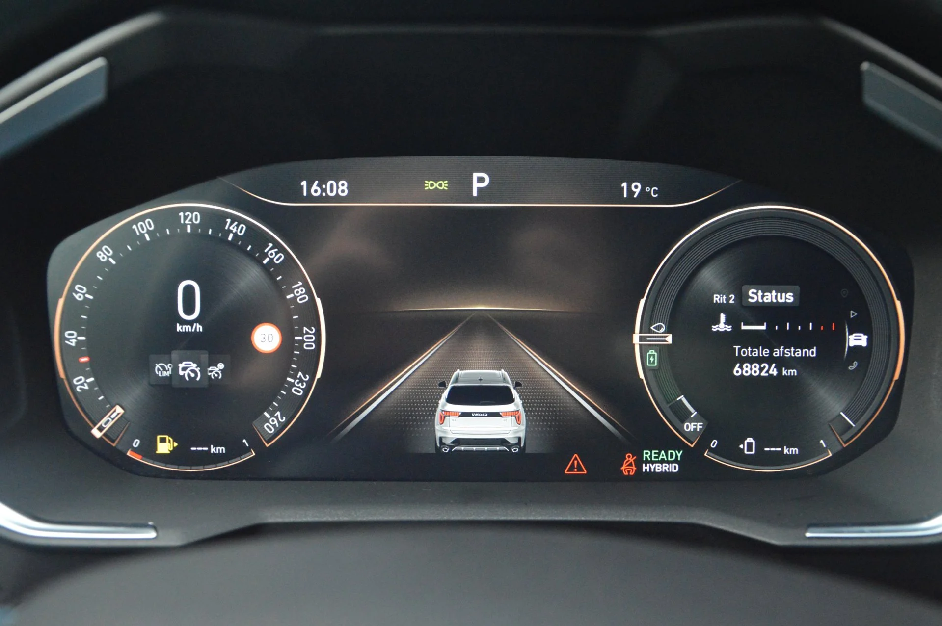 Lynk & Co 01 Hybrid - foto 11