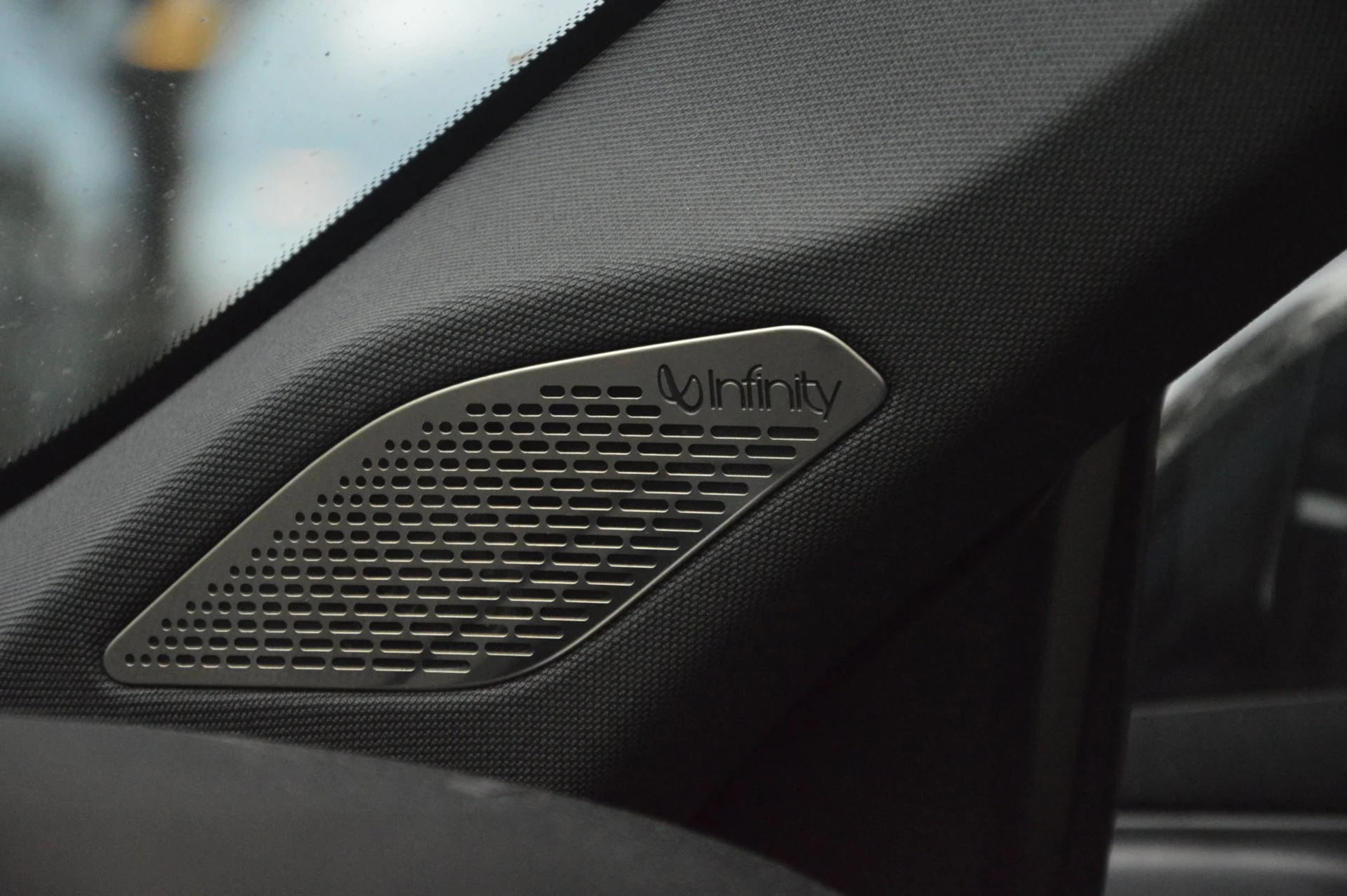 Lynk & Co 01 Hybrid - foto 21